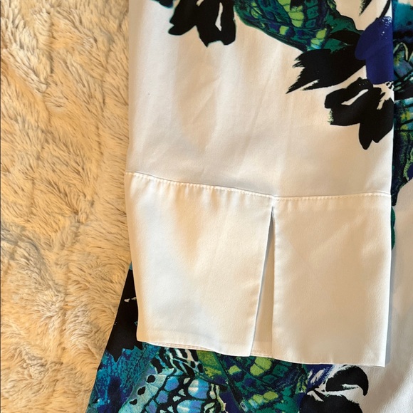 Chico's Blue and Green Patterned Top - Picture 5 of 8